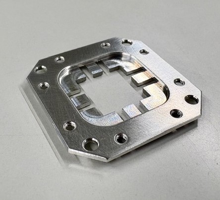 デジタル水準器の保護カバー | 精密切削 スピード加工センター.com デジタル水準器の保護カバー | 精密切削 スピード加工センター.com